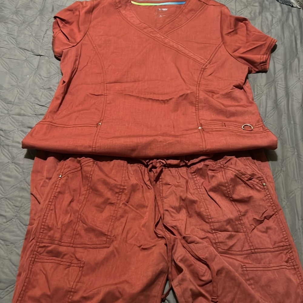 Scrubstar scrubs size L both